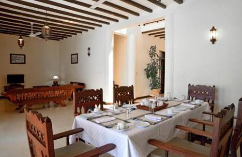 Kendwa Bed & Breakfast | Maneno House