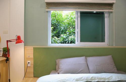 Hang Bai House | Mango House - Budget Cozy Rooms near Hanoi Old Quarter and Train St