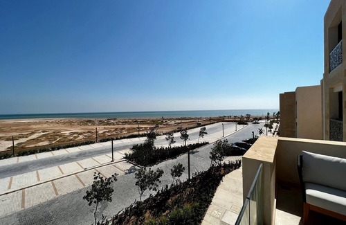 El Gouna Ski Chalet | Mangroovy Seafront condo - Great Kite Surfing - Luxury El Gouna