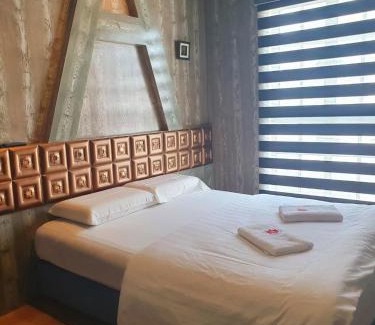 Kukup Hotel | Mangrove Floating Chalet