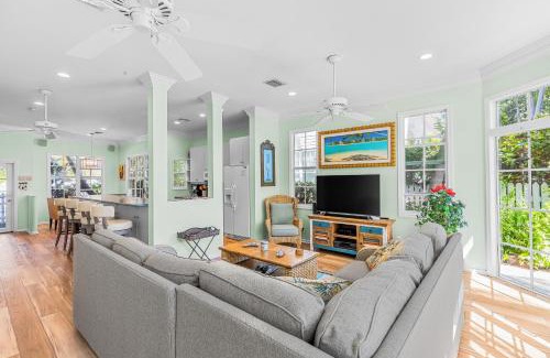 Bahama Village House | Mangrove Lagoon
