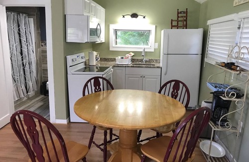 St. Lucie Village Cottage | Mangrove Snapper Studio Cottage