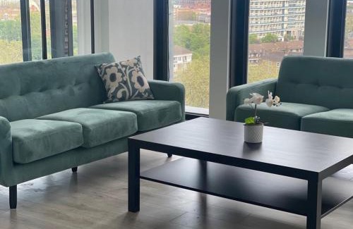 Elephant and Castle Apartment | Manhattan Pad