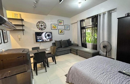 Socorro Apartment | Manhattan Parkview studio unit