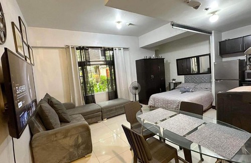 Socorro Apartment | Manhattan Parkview studio unit