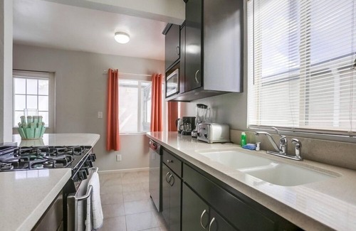 Central Mission Beach Condo | Manhattan Shores 1A