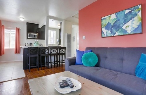 Central Mission Beach Condo | Manhattan Shores 1A