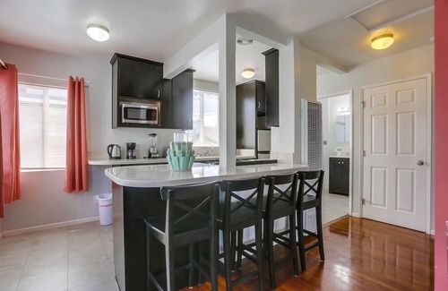 Central Mission Beach Condo | Manhattan Shores 1A