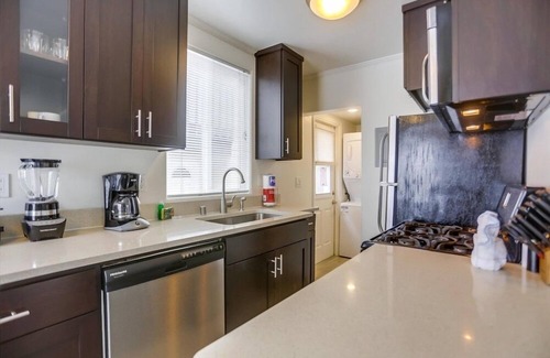 Central Mission Beach Condo | Manhattan Shores 1C