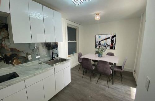 West New York Apartment | Manhattan Skyline Mins to TimeSQ