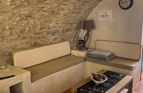 Thalames Apartment | Mani Cavehouse lagkada