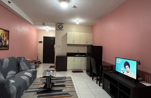 Ermita Night District Apartment | Manila Lee - Malate Bayview Mansion