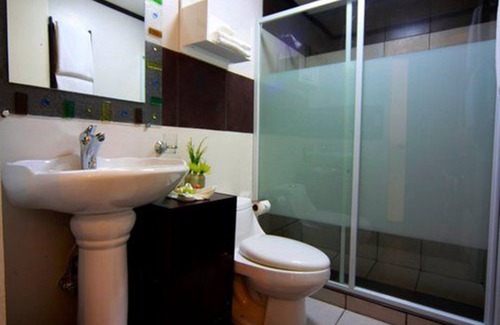 Ermita Night District Hotel | Manila Manor Hotel