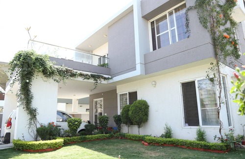 Bicholi Mardana Villa | Maninder Home Stay