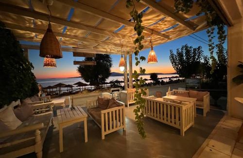 Agia Anna Hotel | Manios Suites