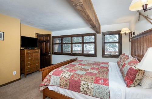 Telluride Hotel | Manitou Lodge 4 by Alpine Lodging Telluride