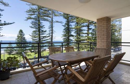 Manly Apartment | Manly Beachfront Apartment