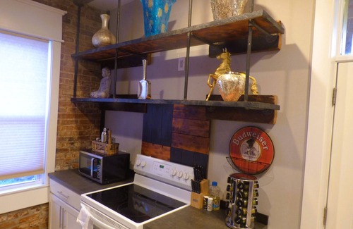 Benton Park Condo | Manoir de Brasseur - Historic Lemp/Soulard