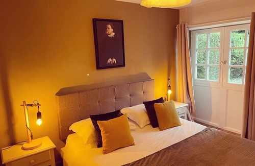 Mont-Dol Apartment | Manoir de la Bégaudière : Gîte De Kerguelen