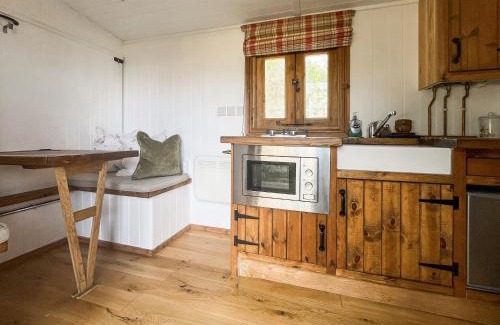 Hele House | Manor Cottage