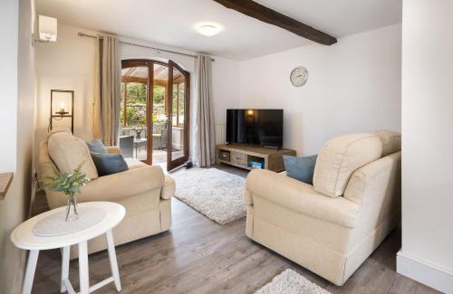 Carnforth House | Manor Farm Barn Cottage