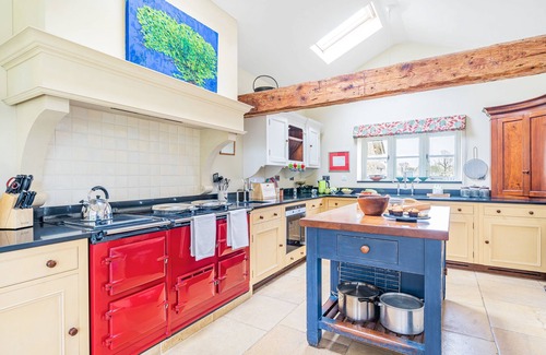 Zeals Cottage | Manor Farm House sleeps 5 guests in 3 bedrooms