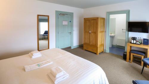 Rathlin Island Hotel | Manor House