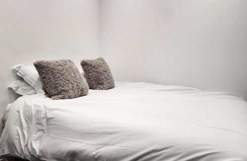 Peterborough Apartment | Manor House Lodge