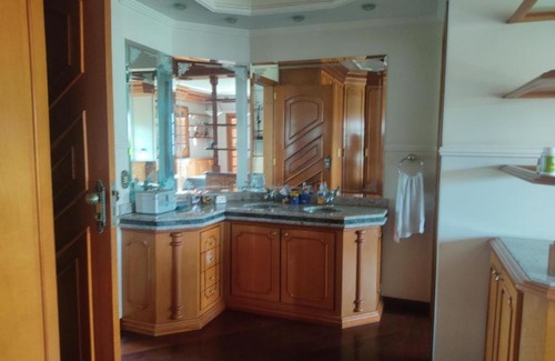 Jardim Acapulco House | Mansão confortável com área de lazer espetacular