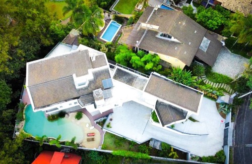 Carapicuiba House | Mansão na Granja Viana