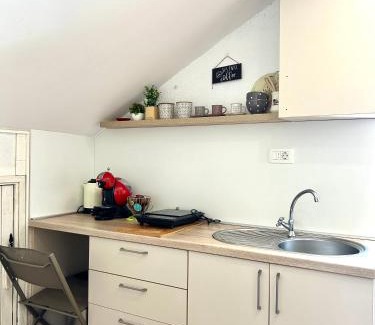 Dobrota Apartment | Mansarda apartment