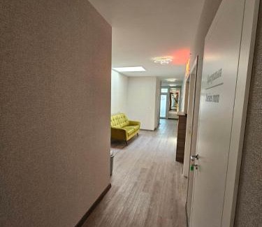 Shevchenkivs'kyi District Hotel | Mansarda Iris
