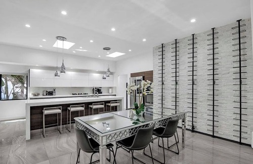 Greater Wilshire - Hancock Park Villa | Mansfield Modern - Ultimate Entertainer’s Oasis with Guest House
