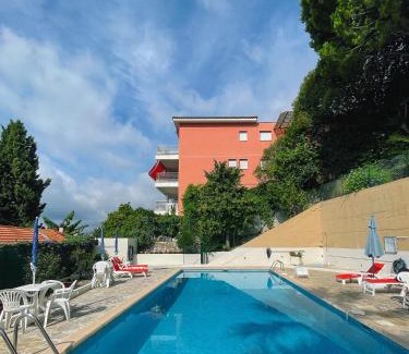 Menton Apartment | Mansfield vue carte Postale Terrasse Piscine calme port à 200m à pied