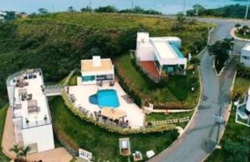 Capitolio House | Mansion on the escarpments of the lag