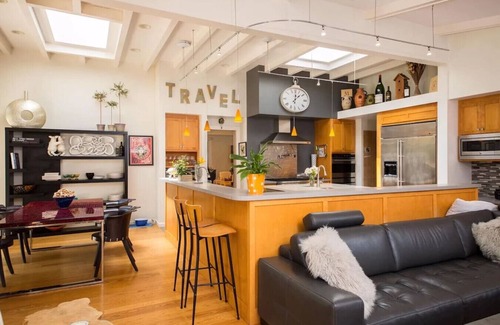 St. Helena House | Mansion w/Heated Pool,Hottub,Tennis,Golf,Vineyard