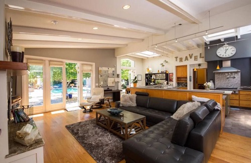 St. Helena House | Mansion w/Heated Pool,Hottub,Tennis,Golf,Vineyard