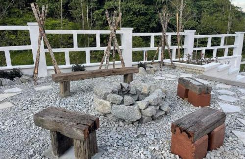 Ulu Telom House | Manson Goat Cottage