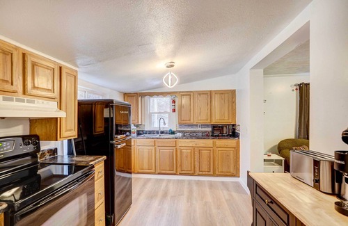 Manton Cottage | Manton Cottage ~ 34 Mi to Traverse City!