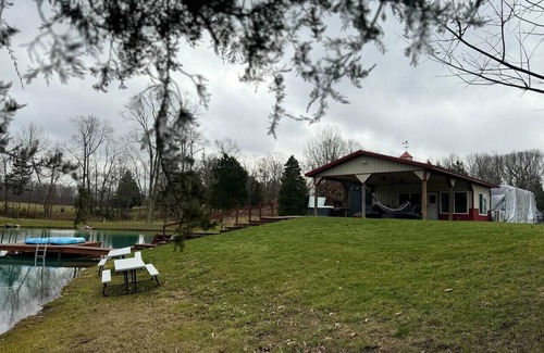 Morgantown House | Mantra Bungalow at Asana Lake Retreat