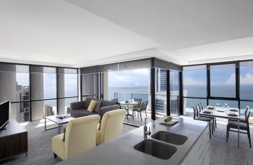 Surfers Paradise Apartment | Mantra Circle On Cavill