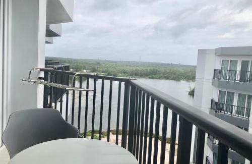 Kram Apartment | Mantra Condo M185