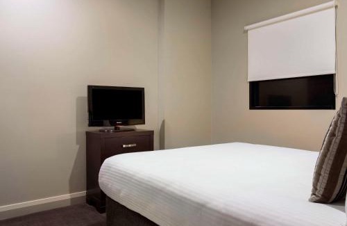 Adelaide Central Business District Hotel | Mantra Hindmarsh Square