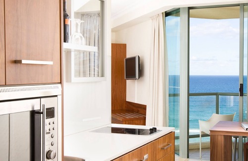 Surfers Paradise Hotel | Mantra Legends Hotel