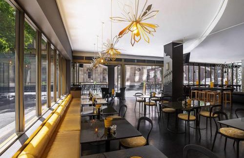 Melbourne Central Business District Apartment | Mantra on Little Bourke Melbourne