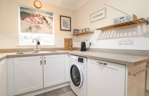Falmouth Cottage | Manuka