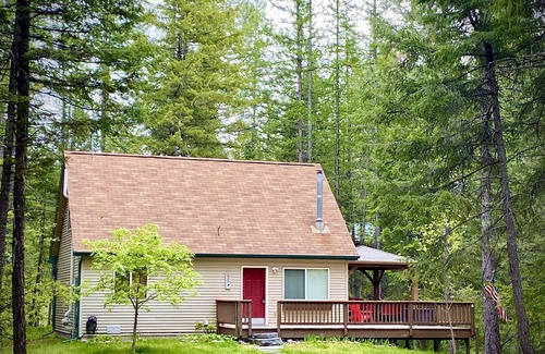 Kalispell Cabin | Many Lakes-Glacier Hideaway Cabin in the woods is the perfect Montana getaway!