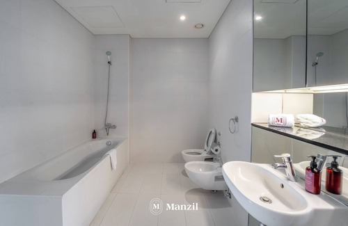 DIFC Apartment | Manzil-1BR Apartment with Skyline Views