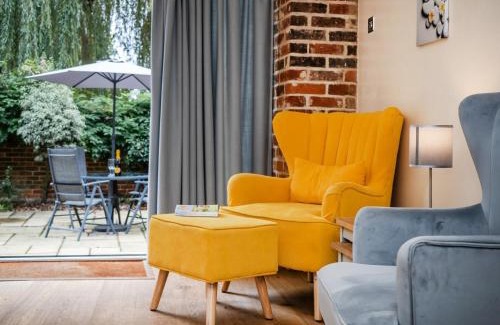 Irstead House | Maple Barn: Lux Rural Retreat Near Norfolk Coast