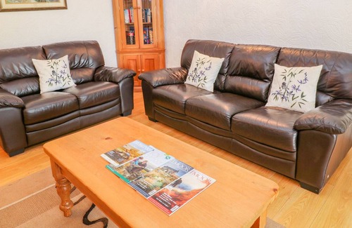 Tavistock Cottage | MAPLE COTTAGE, pet friendly, character holiday cottage in Tavistock